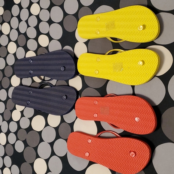 Ladies size 9 Joe Fresh flip flops - Picture 2 of 6